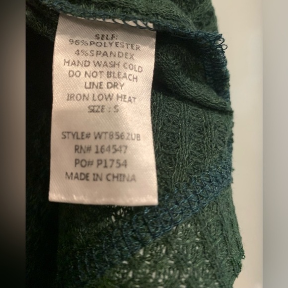 NWT, Flawless, Forest Green Waffle V-Neck T with Drop Sleeves, Size Small - Picture 4 of 7